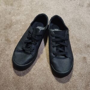 TreaSafe Oil & Slip Resistant Black Casual Sneakers Sz 9 Women
